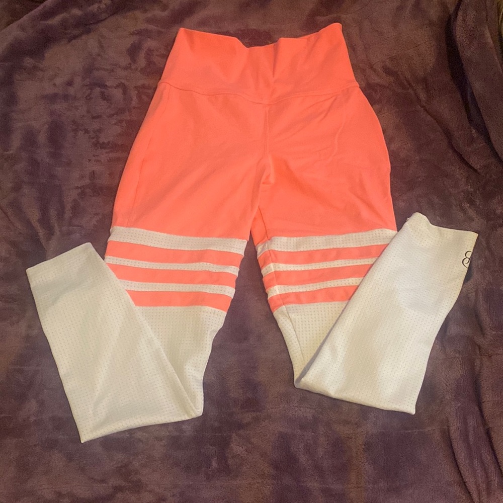 Bombshell sportswear leggings